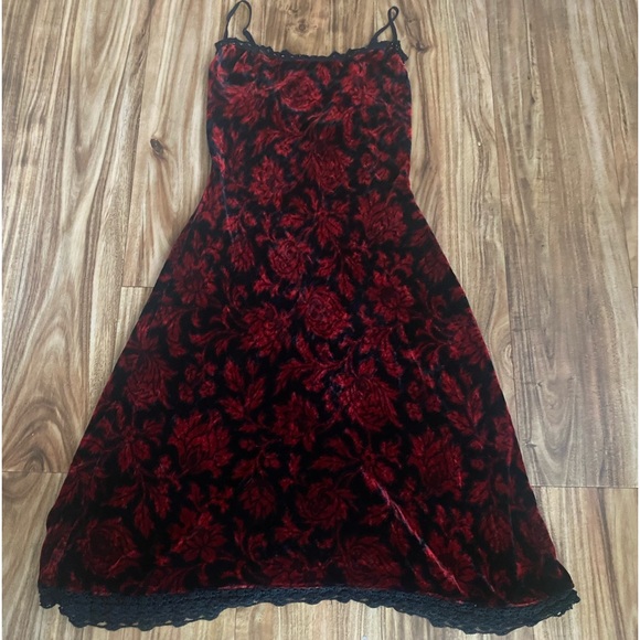 Betsey Johnson Dresses & Skirts - Vintage Betsey Johnson 90s Crushed Velvet Floral Slip Mini Dress